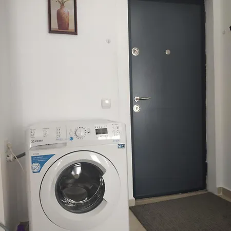 Appartement Luxury Modern Free Parking Air Conditioning Netflix Superb Bright View Balcony Self Check In Militari