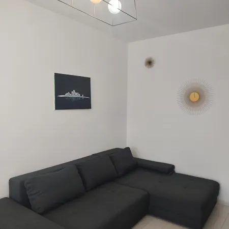 Luxury Modern Free Parking Air Conditioning Netflix Superb Bright View Balcony Self Check In Militari Apartament *