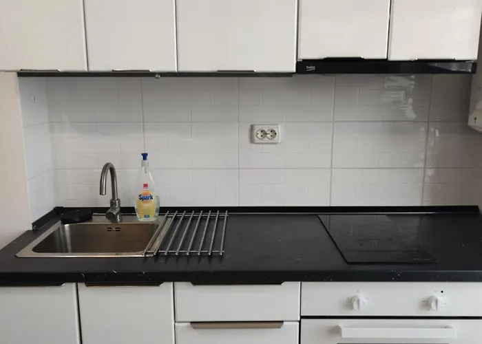 Luxury Modern Free Parking Air Conditioning Netflix Superb Bright View Balcony Self Check In Militari Apartment *