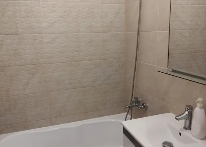 Luxury Modern Free Parking Air Conditioning Netflix Superb Bright View Balcony Self Check In Militari Bukarest