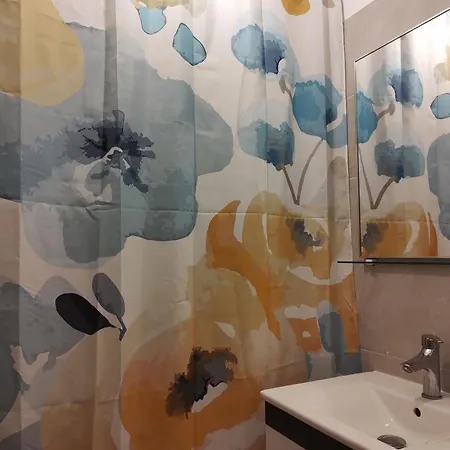 Apartment Luxury Modern Free Parking Air Conditioning Netflix Superb Bright View Balcony Self Check In Militari *